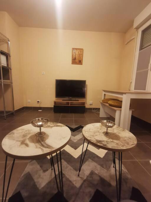 Logement En Hypercentre Dans Une Residence Ам'єн Екстер'єр фото